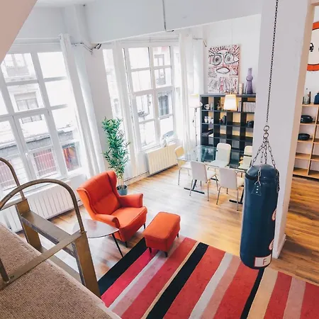Loft By People דירה